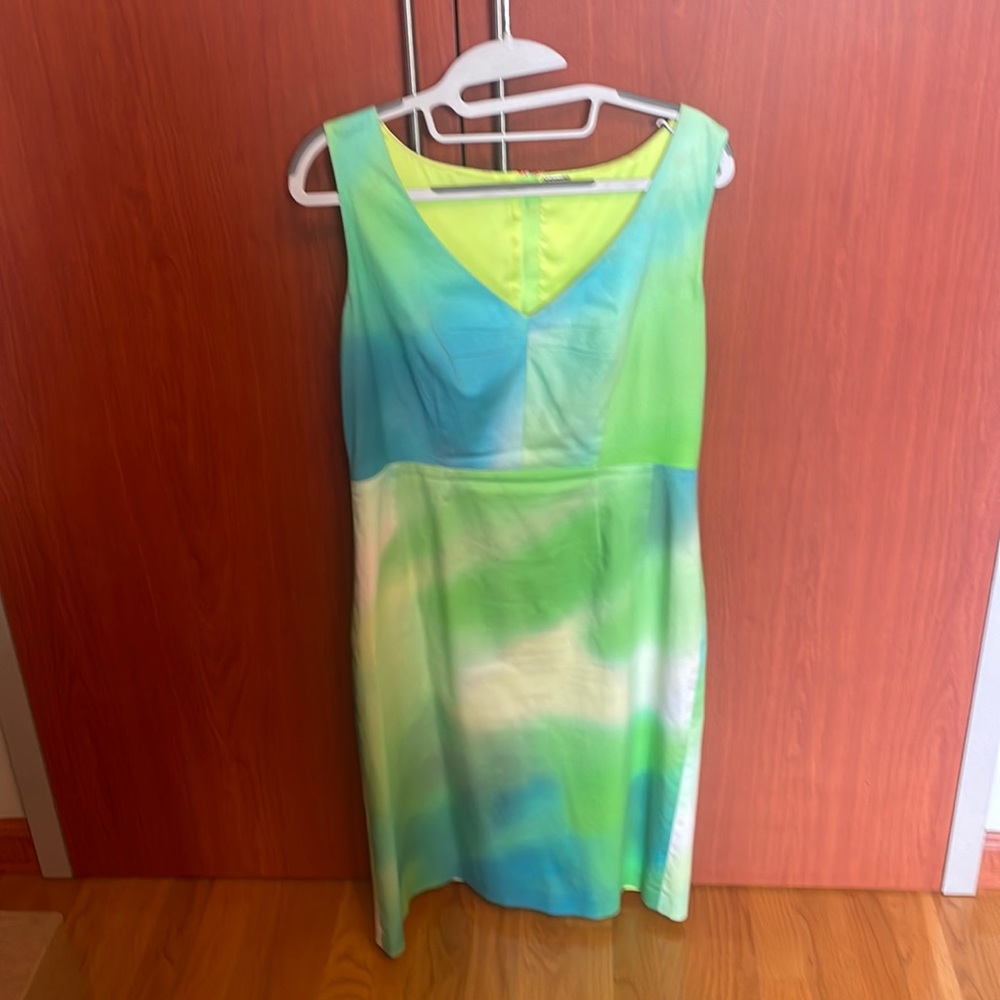 Elie Tahari Sleeveless Green Dress